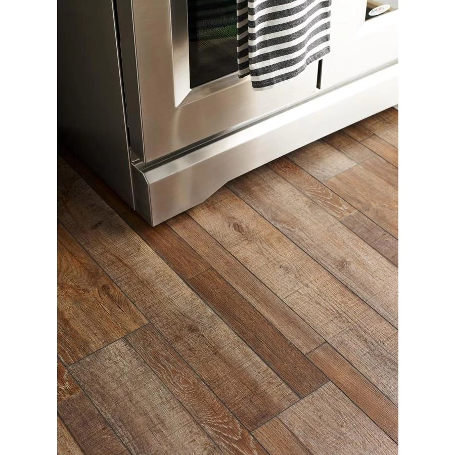 SMARTCORE Pro 7-Piece 7.08-in X 48.03-in Claremount Oak Luxury Vinyl Plank Flooring - Image 6