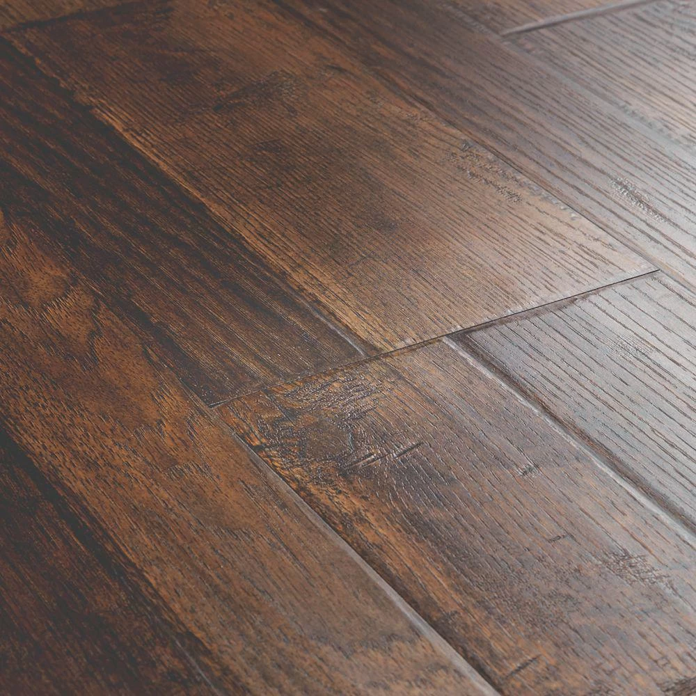 Pergo Outlast+ Waterproof Lawrence Chestnut 10 Mm T X 6.14 In. W X 47.24 In. L Laminate Flooring (967.2 Sq. Ft. / Pallet) - Image 10