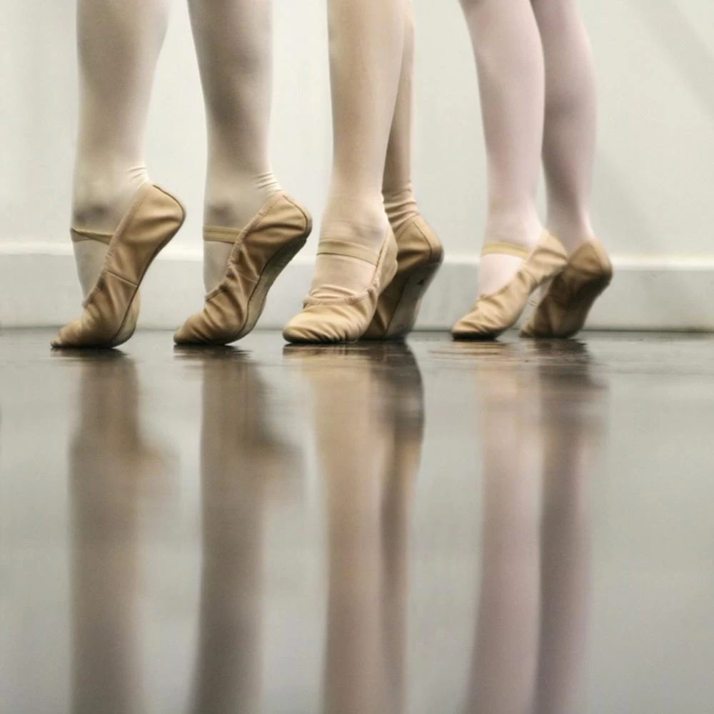 Greatmats Rosco Black/Gray Commercial Reversible Marley Dance Floor Vinyl Sheet, Sold By 5.25 Ft. Wide X 10 Ft. Long - Image 2